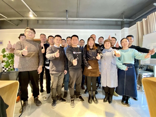 德国赫威都肯涂料西北服务中心正式签约