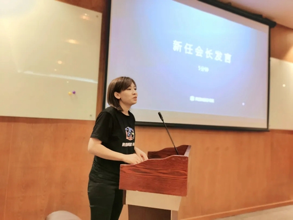 荣高门窗第二届代理商委员会战略研讨会(海口站)胜利召开 荣高门窗第二届代理商委员会战略研讨会(海口站)胜利召开