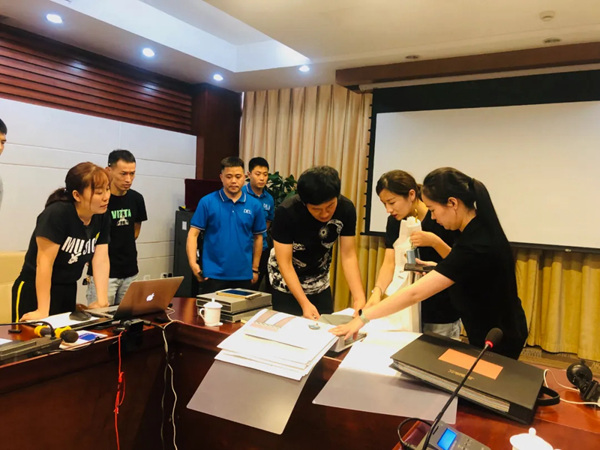 如鱼得水窗帘精品为“榜样战士”打造明亮新居