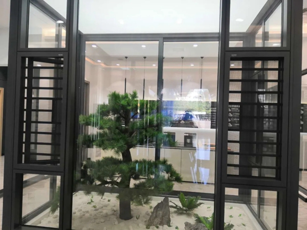 金云雀门窗小课堂：窗户到底内开好还是外开好？