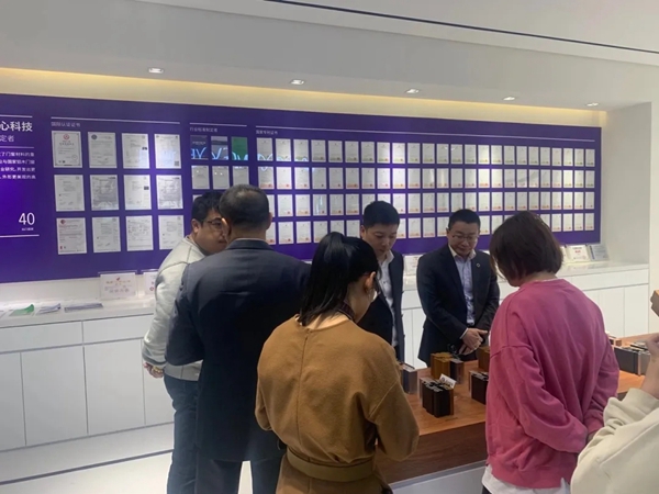 瑞明集团与阿里巴巴天淘AI新零售正式签订战略合作协议
