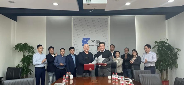 创意玩家董事长刘硕真:地墙一体化战略推动行业发展为“王者”赋能