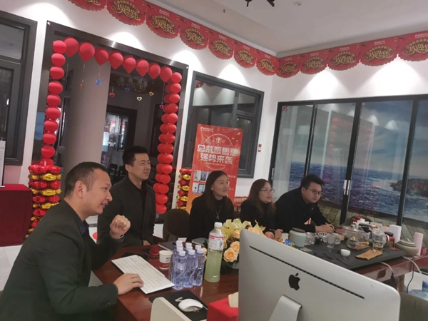 红橡树门窗楚雄专卖店营销爆破活动回顾