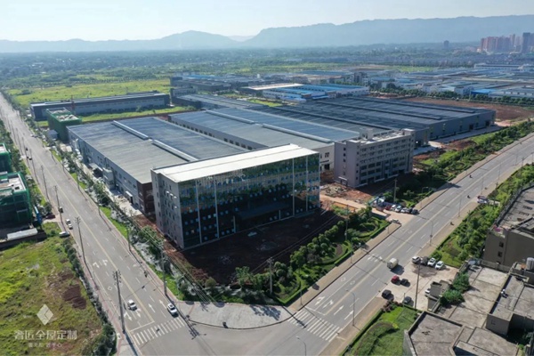 奢匠全屋定制获“中国全屋定制十大品牌”及“金刺猬奖匠心设计品牌”两大殊荣