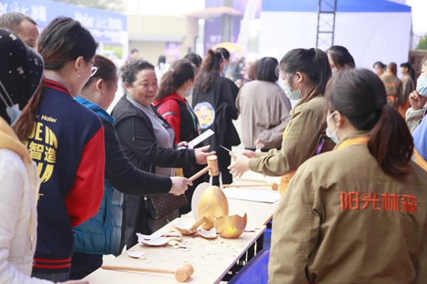 阳光林森全屋定制:11·8火力全开飙工厂完美谢幕 阳光林森全屋定制:11·8火力全开飙工厂完美谢幕