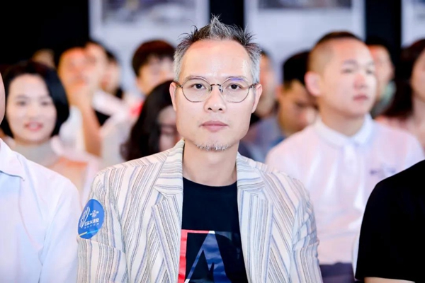 天湘板业参与湛江设计力量《设计公司品牌定位》公益大讲堂活动