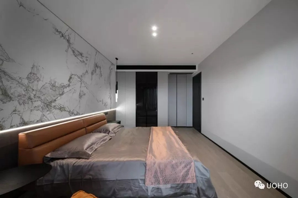 邓恩涂料案例：174 m² 现代极简风