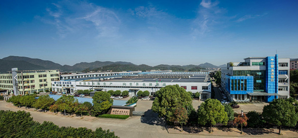 建材行业精益专家莅临TAOTAO安全门参观考察