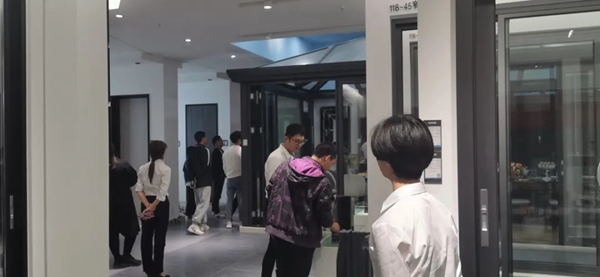 罗兰德式门窗＆南晨装饰强强联手，夜宴完美结束！