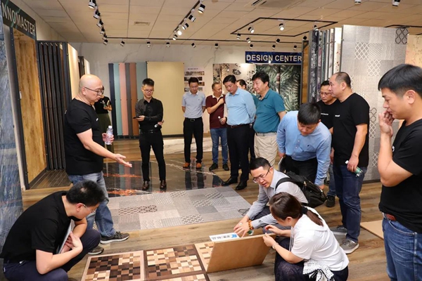 创意玩家董事长刘硕真:地墙一体化战略推动行业发展为“王者”赋能