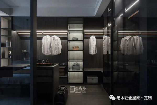 老木匠极简轻奢衣帽间，满满现代轻奢高级感！