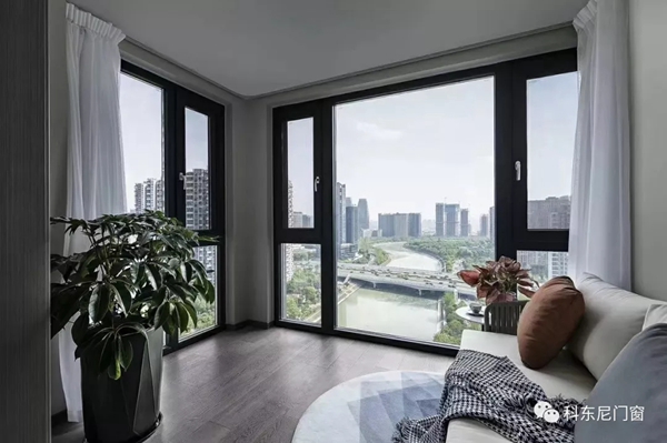 漫长的冬日，科东尼门窗让你“吵”级不怕！