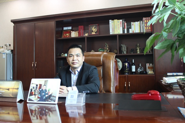 帝卡斯生态艺术壁材江庆朝：未来实体经营受网络冲击，创新突破求生存！
