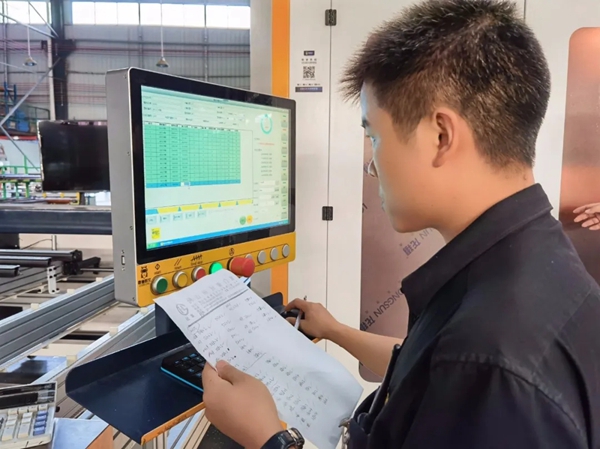 冠豪门窗全新升级工业4.0 打造智慧工厂