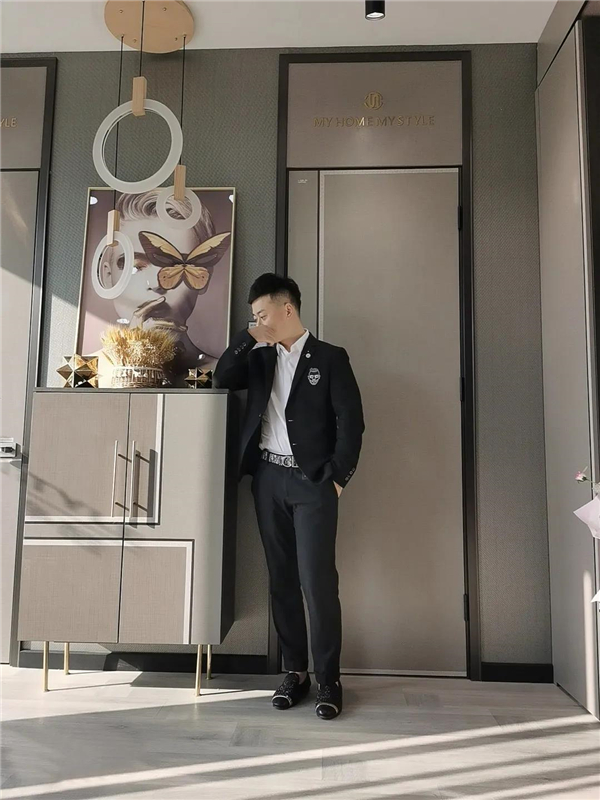 思诺尔家木门：专访华东大区江苏省经销商程小伟
