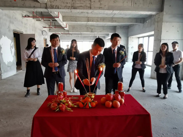 德技优品门窗国际营销中心进驻广佛智城,开启全新征程 德技优品门窗国际营销中心进驻广佛智城,开启全新征程