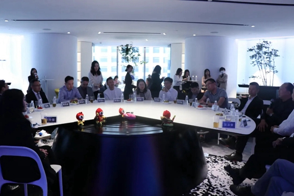 罗兰西尼董事长熊志斌受邀出席预见门窗新未来闭门论坛
