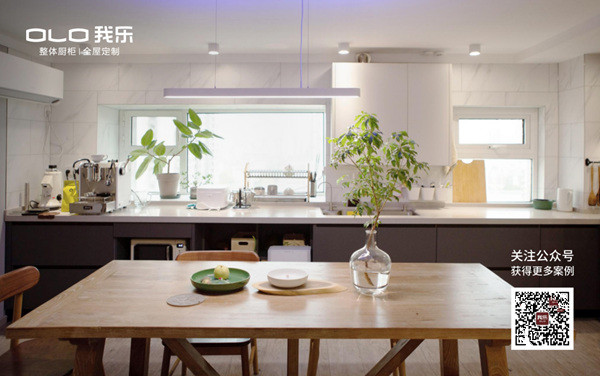我乐整体厨柜：166㎡豪宅一半做厨房？揭秘独居青年生活日常