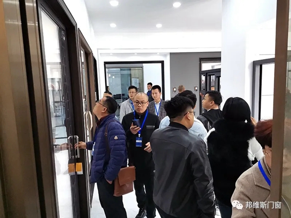 加强交流协作，促进共同发展——山东移门协会行业同仁前往邦维斯建材公司参观考察