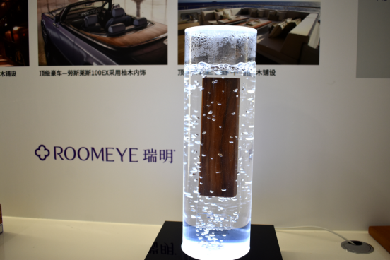 你居然不知道泰坦尼克号都用的它？带你现场测评抗风抗雨的柚木窗！