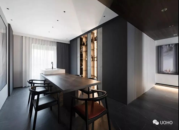邓恩涂料案例：174 m² 现代极简风