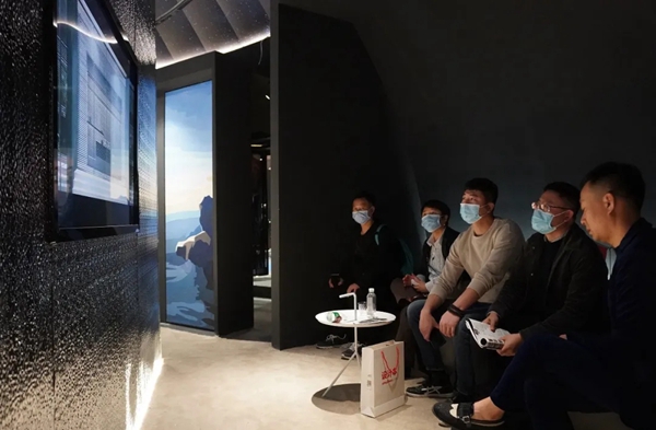 无人机天幕秀燃爆穹顶!NACOOC羊城双展璀璨上演 无人机天幕秀燃爆穹顶!NACOOC羊城双展璀璨上演