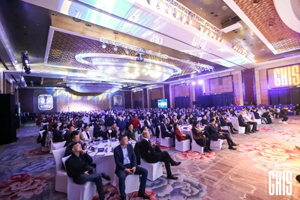 帝奥斯门窗总经理伍尚荣应邀出席第八届全球家居产业联合峰会 帝奥斯门窗总经理伍尚荣应邀出席第八届全球家居产业联合峰会