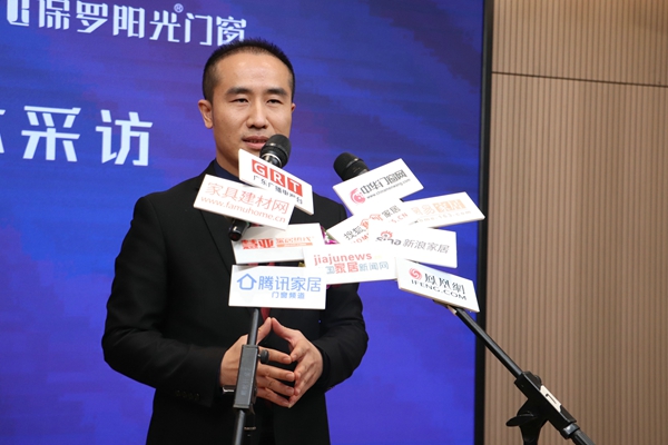 尚益达门窗成功召开《我和我的门窗》行业首部情感舞台剧媒体见面会