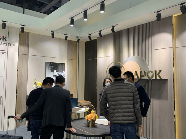 广州设计周|红棉花板材渠道业务部总监助理成文斯:引领家居美好新生活 广州设计周|红棉花板材渠道业务部总监助理成文斯:引领家居美好新生活