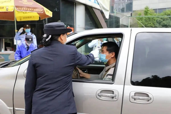 华昌铝业独领风骚,获佛山市“工人先锋号”荣誉称号 华昌铝业独领风骚,获佛山市“工人先锋号”荣誉称号