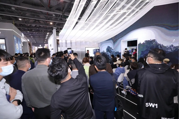 皇派门窗『星际幻旅』展馆惊艳登陆广州设计周