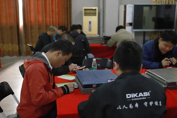 帝卡斯生态艺术壁材212期工匠班圆满结业！