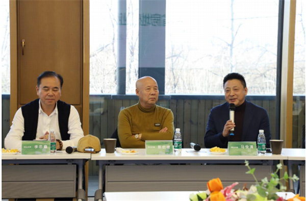 米兰之窗丨甘肃省房地产业商会领导一行莅临米兰之窗参观指导