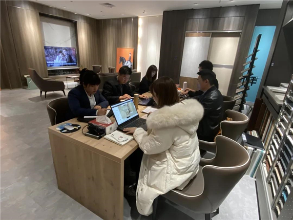 桔家木门丨西安分公司曾敏专访