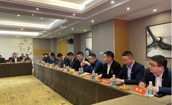 战略部署，共谋发展，伊百丽全屋定制与华美立家达成战略合作