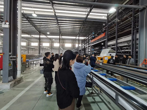 跨界合作，前沿对话 |温岭设计大咖同赴德技高质门窗品鉴会