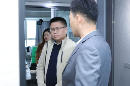 威必驰与麒林门窗成功签订战略合作协议