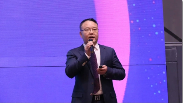 腾飞·享誉未来丨热烈祝贺轩尼斯门窗第一届供应商大会成功召开！