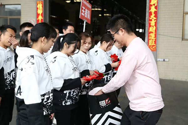 2020邦元名匠总部晨会PK大赛完美落幕