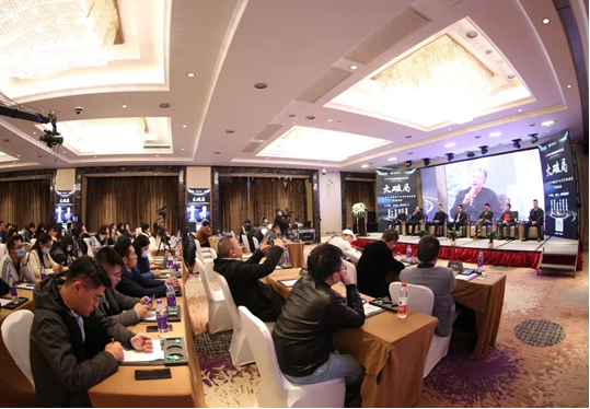 重磅！泛家居圈力邀工商联、建博会、索菲亚、好莱客、维意、金牌、百得胜、科凡、冠特、伊仕利、卡诺亚、玛格、梦天、元图，共商破局之道