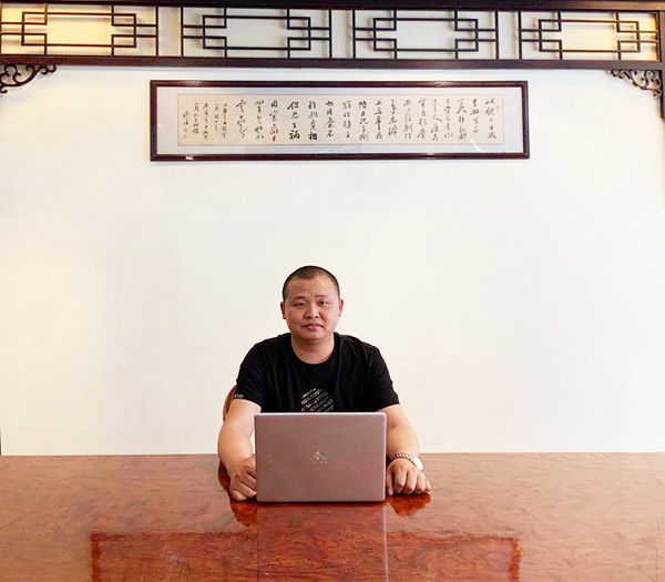 索贝特全屋拎包定制家居包先凡：打造3000㎡展厅，走品牌之路