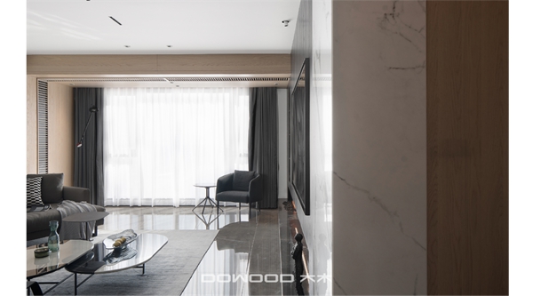 大木DOWOOD：光与影的对话空间