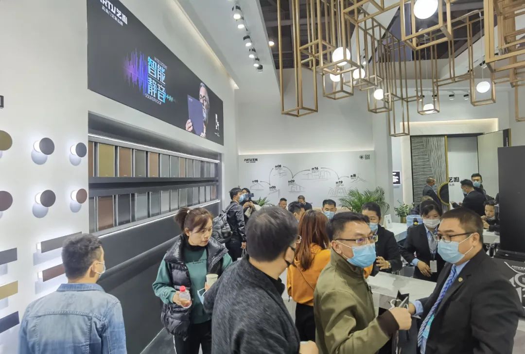 艺和高端门 |艺和带你玩转设计周的第一日
