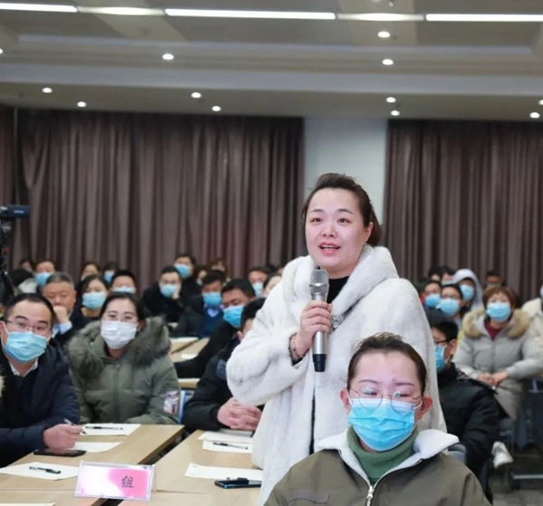 绿盾中天董事长郑海峰受邀参加中欧节能门窗产业发展联盟第一期内部培训会