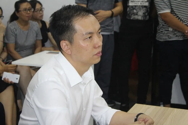 森鹰管理层下一线：步入前方现场，缓解二线焦虑