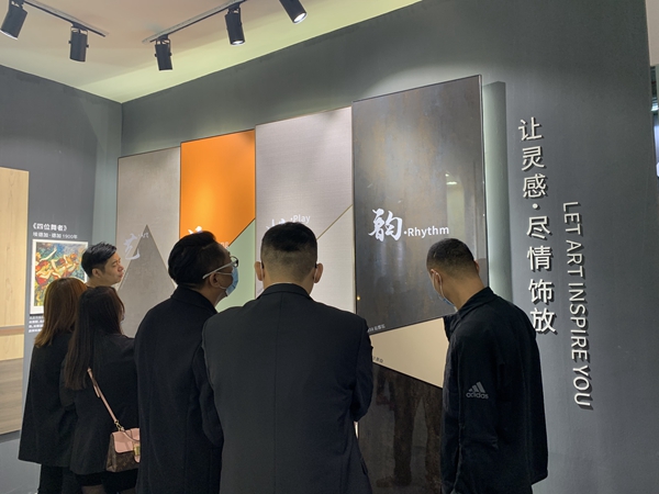 广州设计周|红棉花板材渠道业务部总监助理成文斯:引领家居美好新生活 广州设计周|红棉花板材渠道业务部总监助理成文斯:引领家居美好新生活