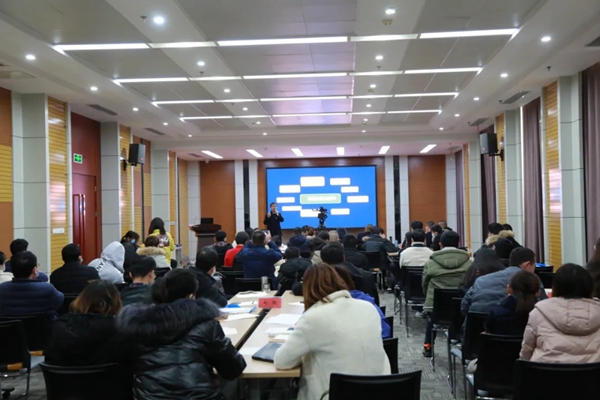 绿盾中天董事长郑海峰受邀参加中欧节能门窗产业发展联盟第一期内部培训会
