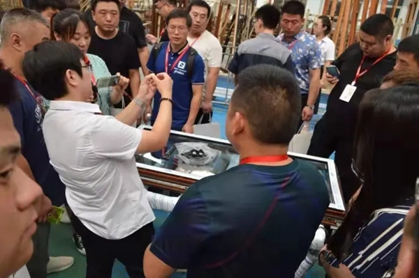 滨鹰门窗诚邀您莅临招商会