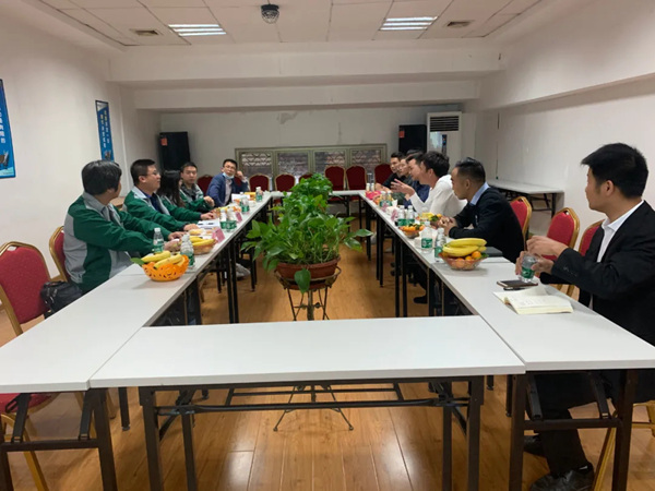 佛山欧思丹热能科技有限公司团莅临玛迩维门窗交流指导