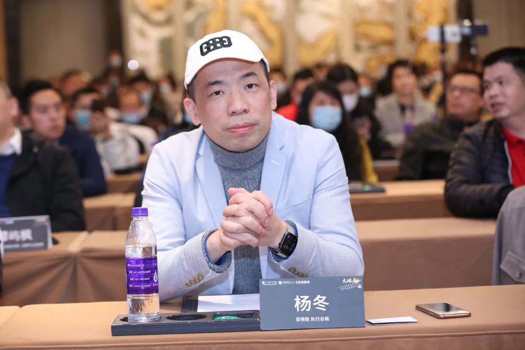 重磅！泛家居圈力邀工商联、建博会、索菲亚、好莱客、维意、金牌、百得胜、科凡、冠特、伊仕利、卡诺亚、玛格、梦天、元图，共商破局之道
